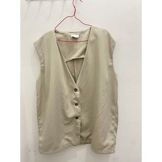 Shopatvelvet vest
