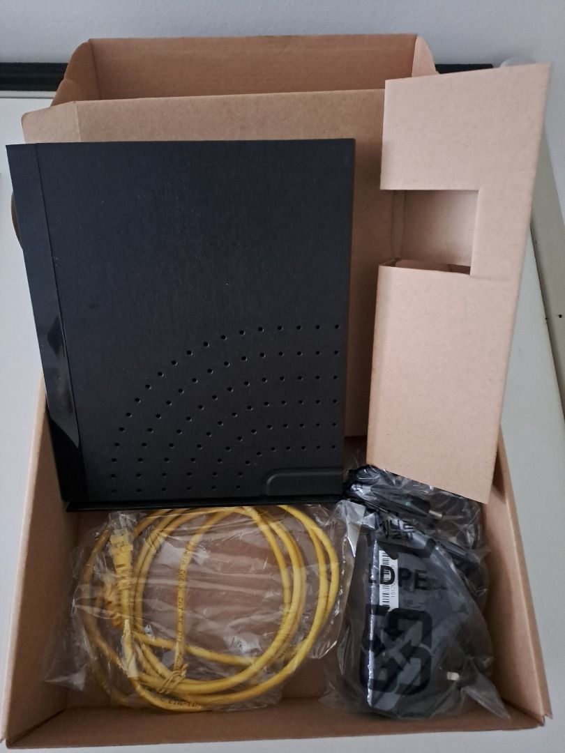 SINGTEL FG7003GR(AC) Wireless Router, Computers & Tech, Parts ...