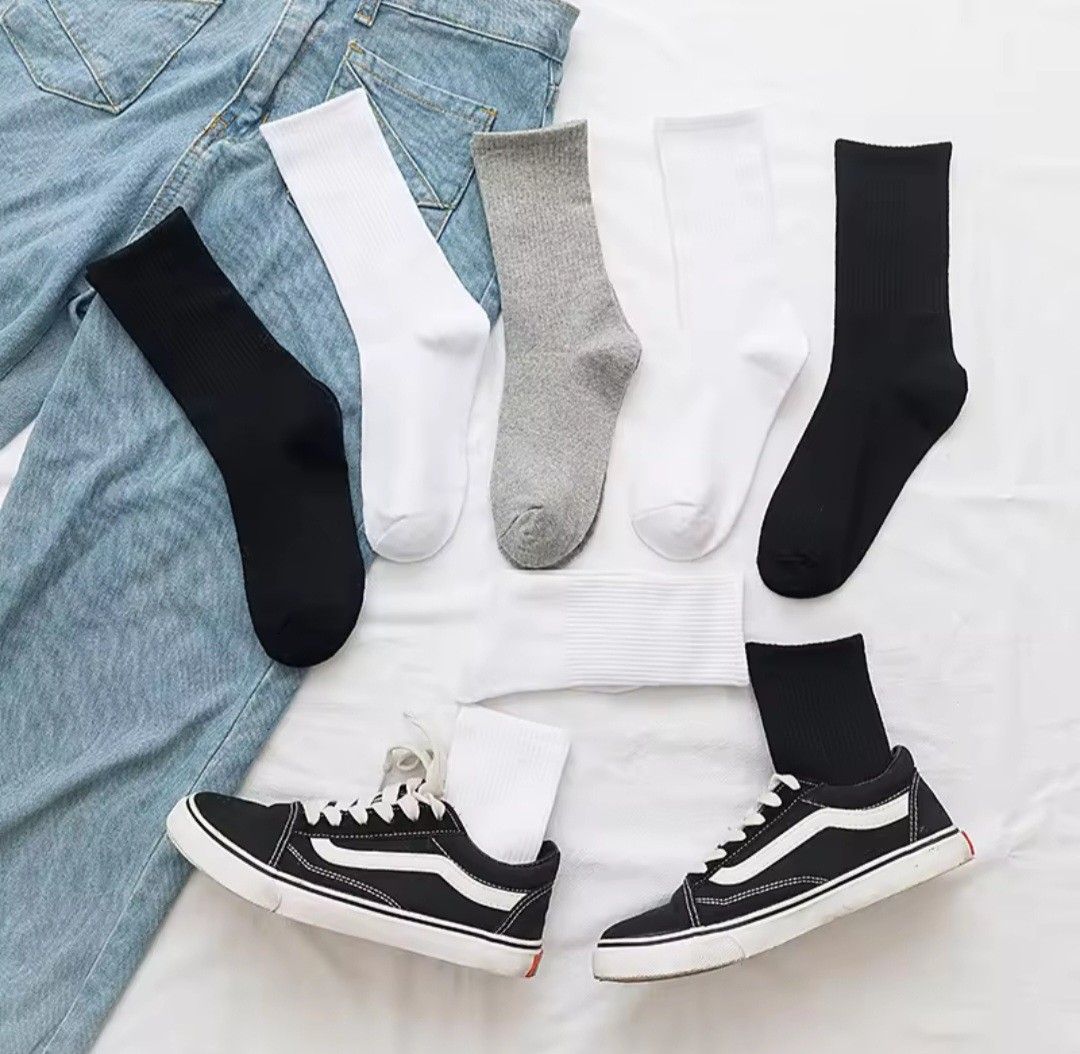 White vans cheap socks mens