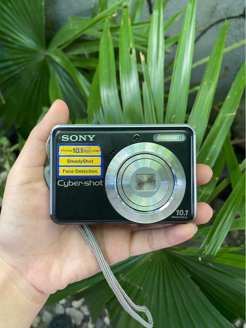 SONY CYBERSHOT DSC-S930, Photography, Cameras on Carousell