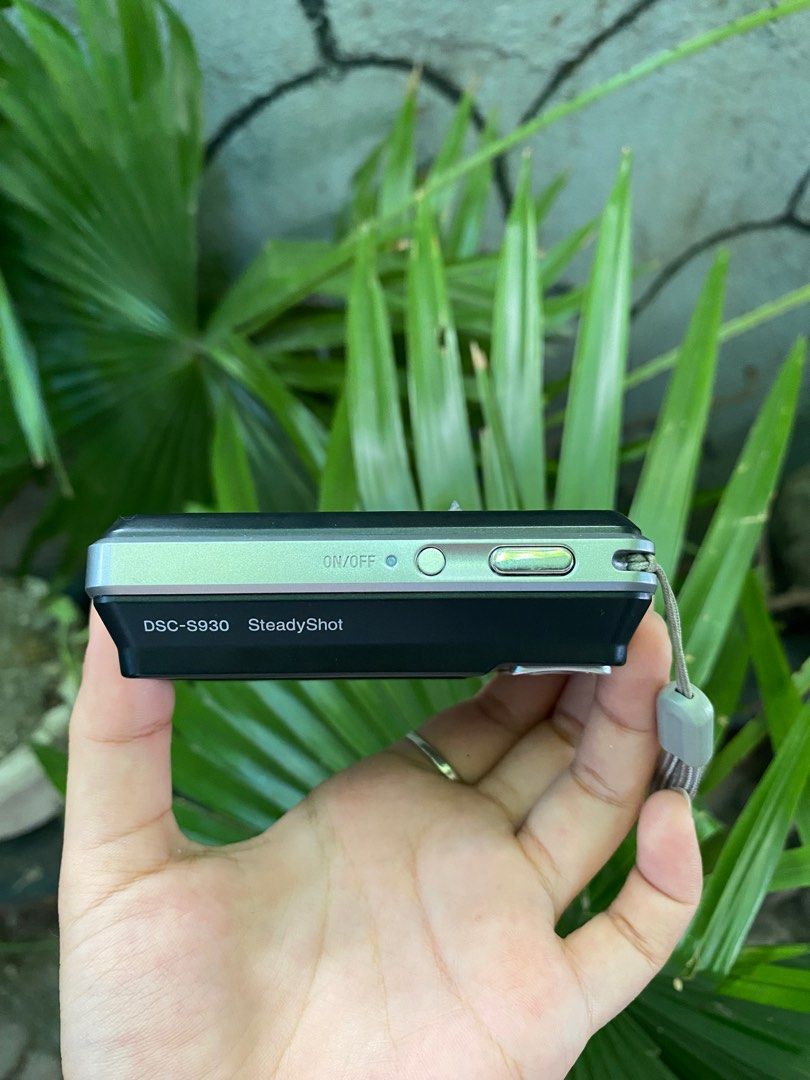 SONY CYBERSHOT DSC-S930, Photography, Cameras on Carousell