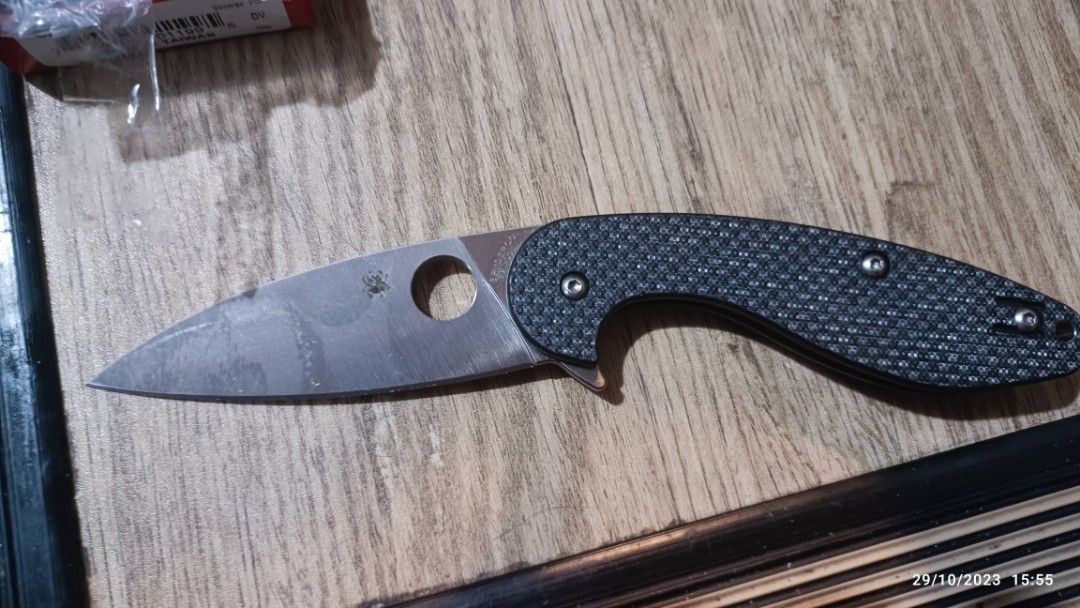 Spyderco Sliverax Folding Knife (Category: Hiking & Camping) located in Caloocan City. Submitted by gaberuaro6563 (Listing ID 1262811618, Image 1). Description: selling a BNIB Spyderco Sliverax. CPM S30V, Compression Lock..