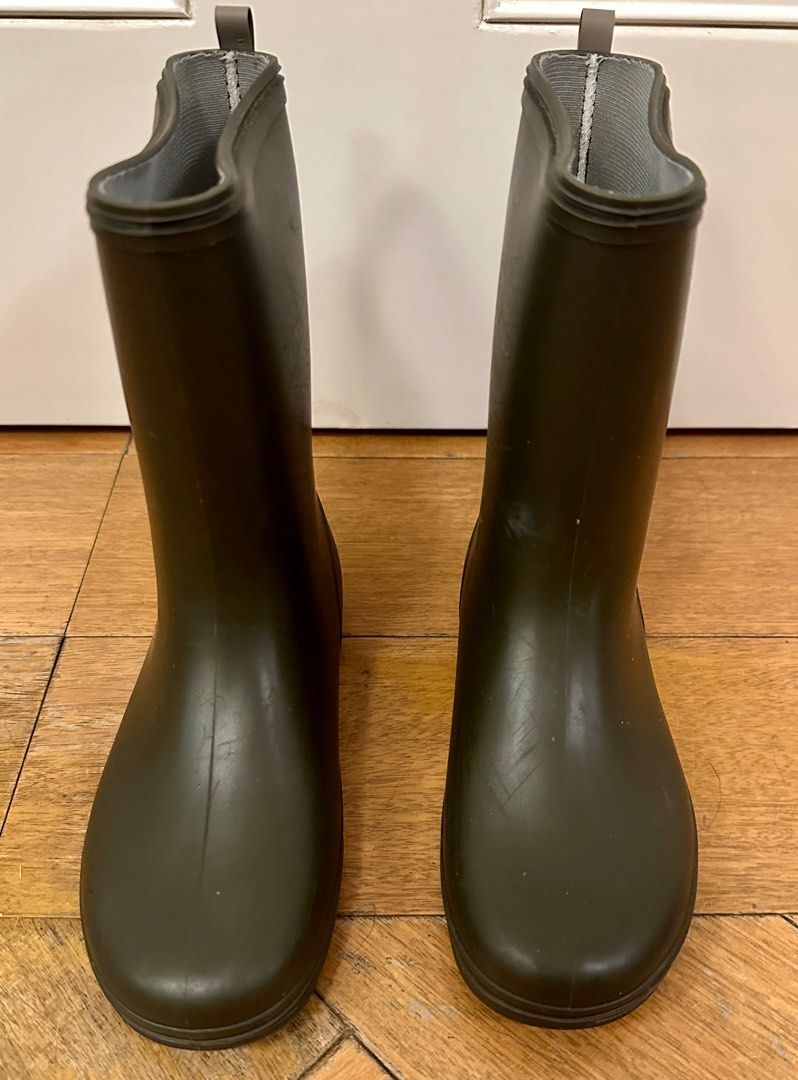 Stample rain boots 20cm Carousell