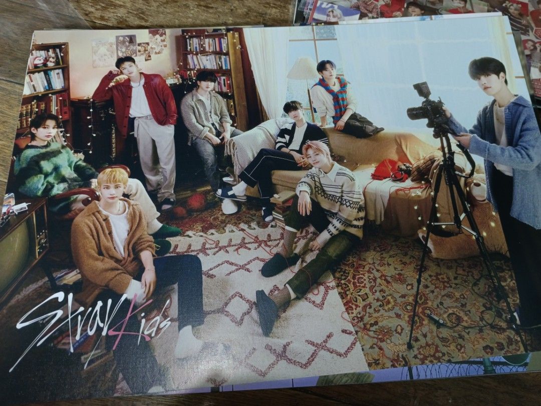 STRAYKIDS POSTER [GROUP] UNOFFICIAL (Category: K-Wave Merchandise) located in Las Pinas. Submitted by msvicto (Listing ID 1262788665, Image 2). Description: Hello selling these unofficial posters for only 46php! Perfect for gifts this coming Christmas! 16.5 x 11.3 inches Sold per piece.