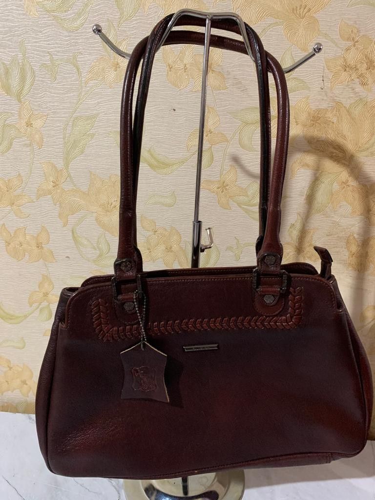 Exclusive Ladies Hand Bags at Rs 380/piece | Mubarakpur Road | New Delhi |  ID: 14055781630