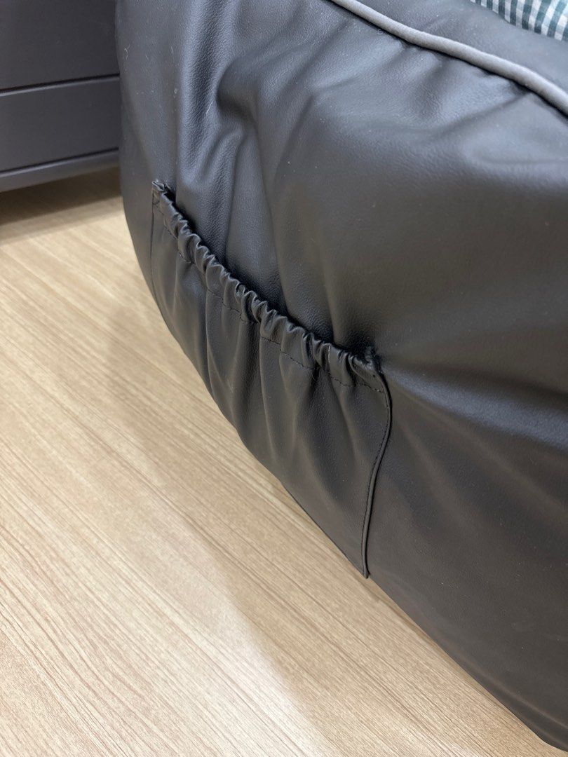 Todak gaming bean bag, Furniture & Home Living, Furniture, Sofas on