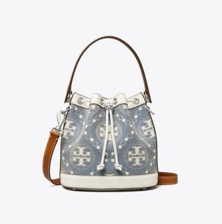 T Monogram in Jacquard with Fine Leather Trim Zip Camera Bag (Tory Burch  79356), Women's Fashion, Bags & Wallets, Cross-body Bags on Carousell