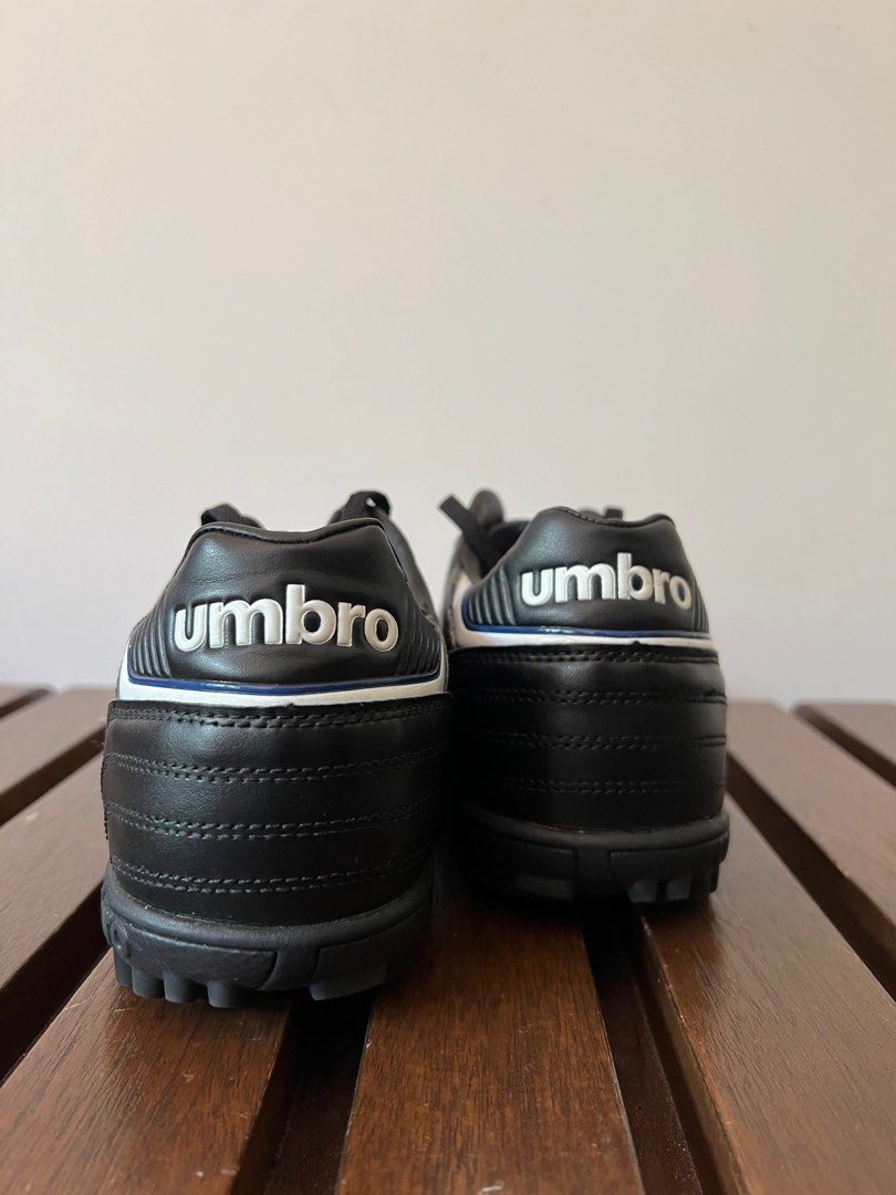 umbro astro turf shoes