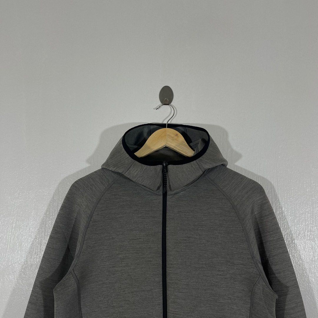 Uniqlo dry online stretch hoodie reddit