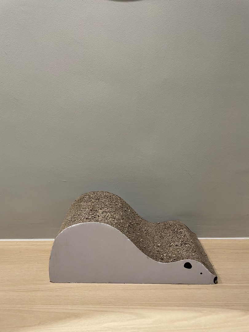 Used cat scratching post clearance