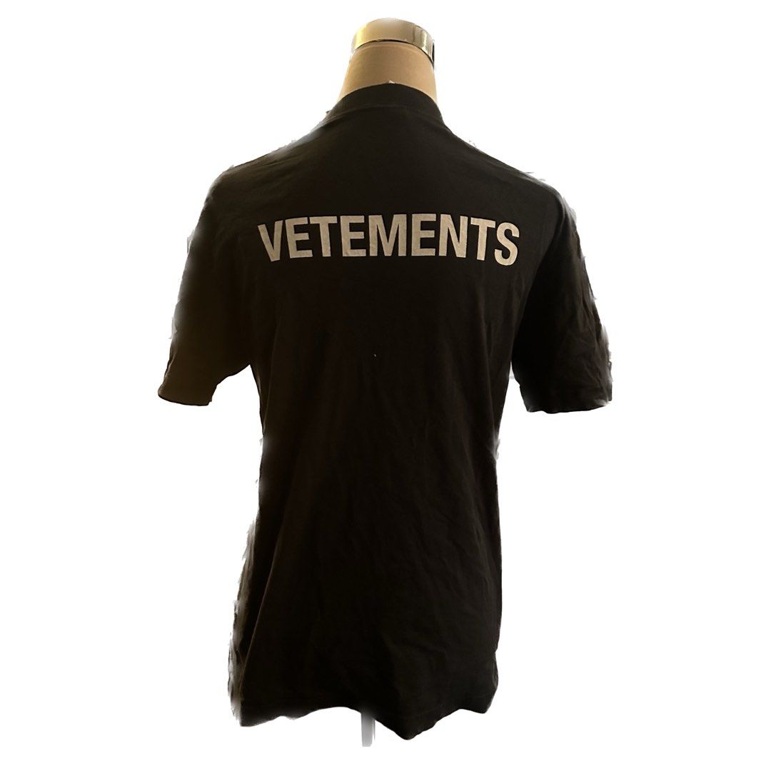 Vetements tee staff hot sale