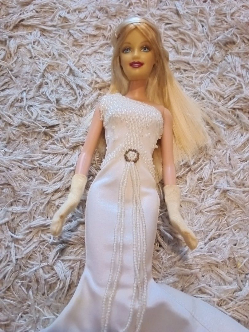 Vintage Mattel Barbie White Evening Gown with Flair and beads Loose