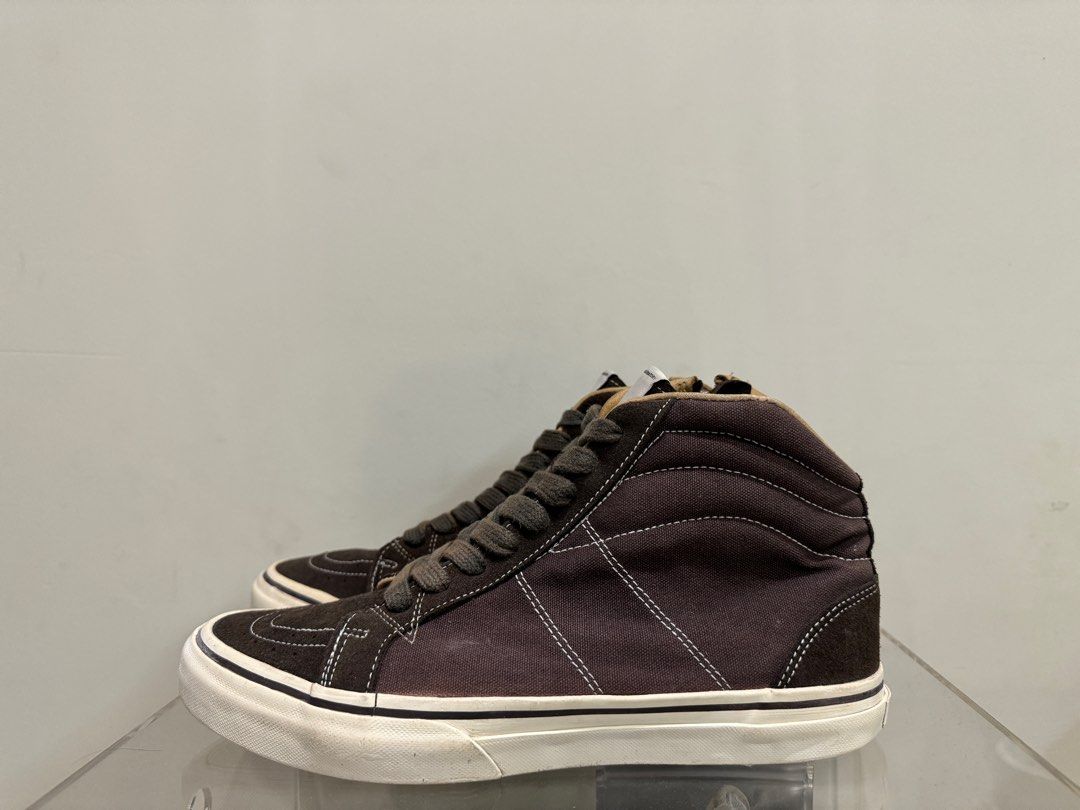 Visvim Logan (Category: Sneakers) located in Kuala Lumpur. Submitted by ahfai24 (Listing ID 1262685180, Image 1). Description: Visvim Logan No Box ( Lost It During Moving House ) Condition Is All Good Deoxidized Soles Feel Free To Legit Check .