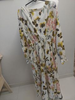 White Floral Kimono Half Pleated Dress