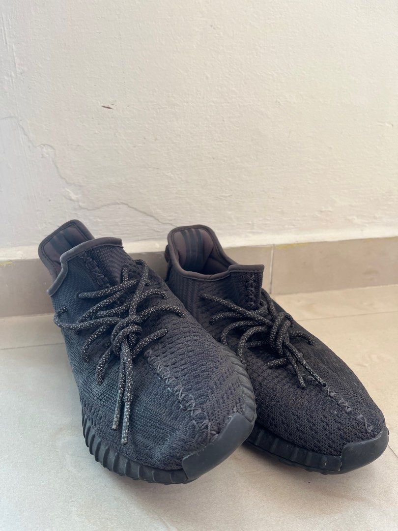 Reflective yeezy hotsell 350 black