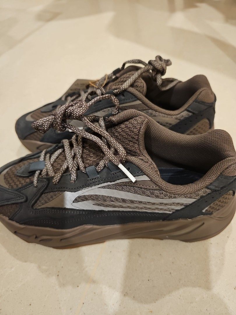 Yeezy Boost 700V2 UK8.5 Mauve Men s Fashion Footwear Sneakers