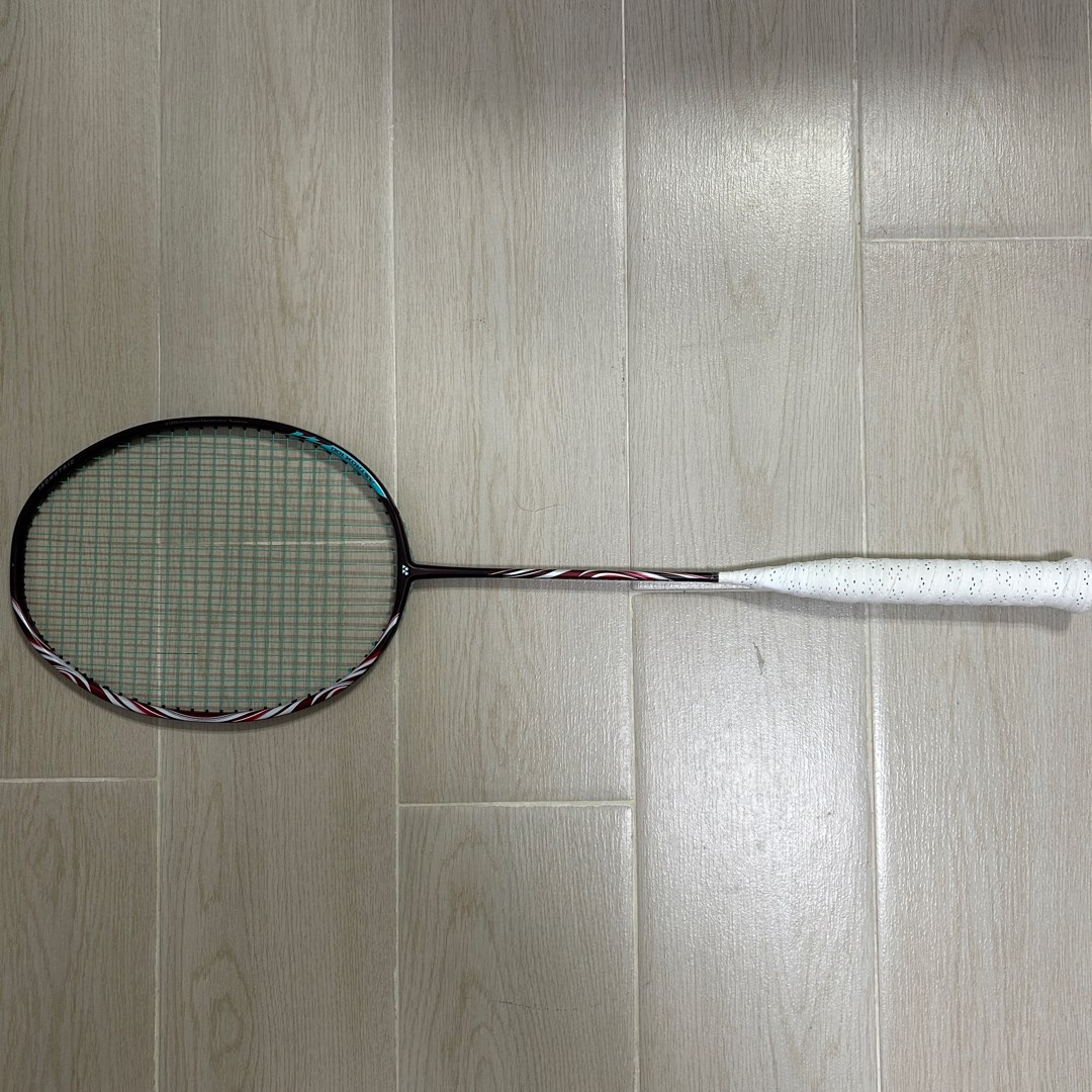 Yonex Astrox 100zz 4U5 紅色SP版, 運動產品, 運動與體育, 運動與體育