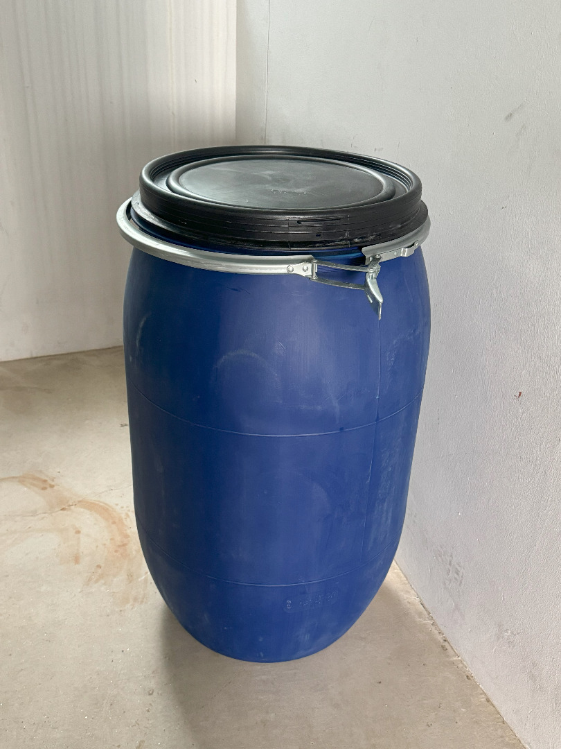 120 Litres Blue barrel water storage, Furniture & Home Living