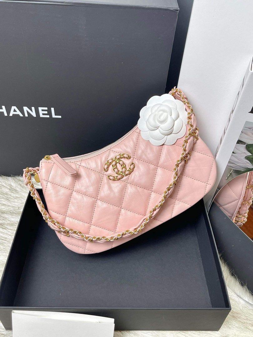 CHANEL Hobo 22K in pink💖, Gallery posted by Jannichcha