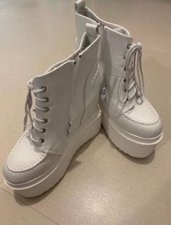 （分類：）位於 。 由 ssellllerr 提交（商品編號 1258128090，圖片 1）。簡介： 。