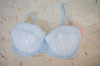 （分類：）位於 。 由 MandyLi00 提交（商品編號 1258095617，圖片 1）。簡介： 。