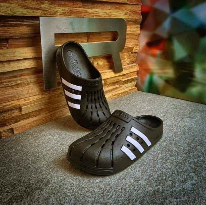 Adidas Adilette Clogs, Women's Fashion, Footwear, Slippers and slides ...