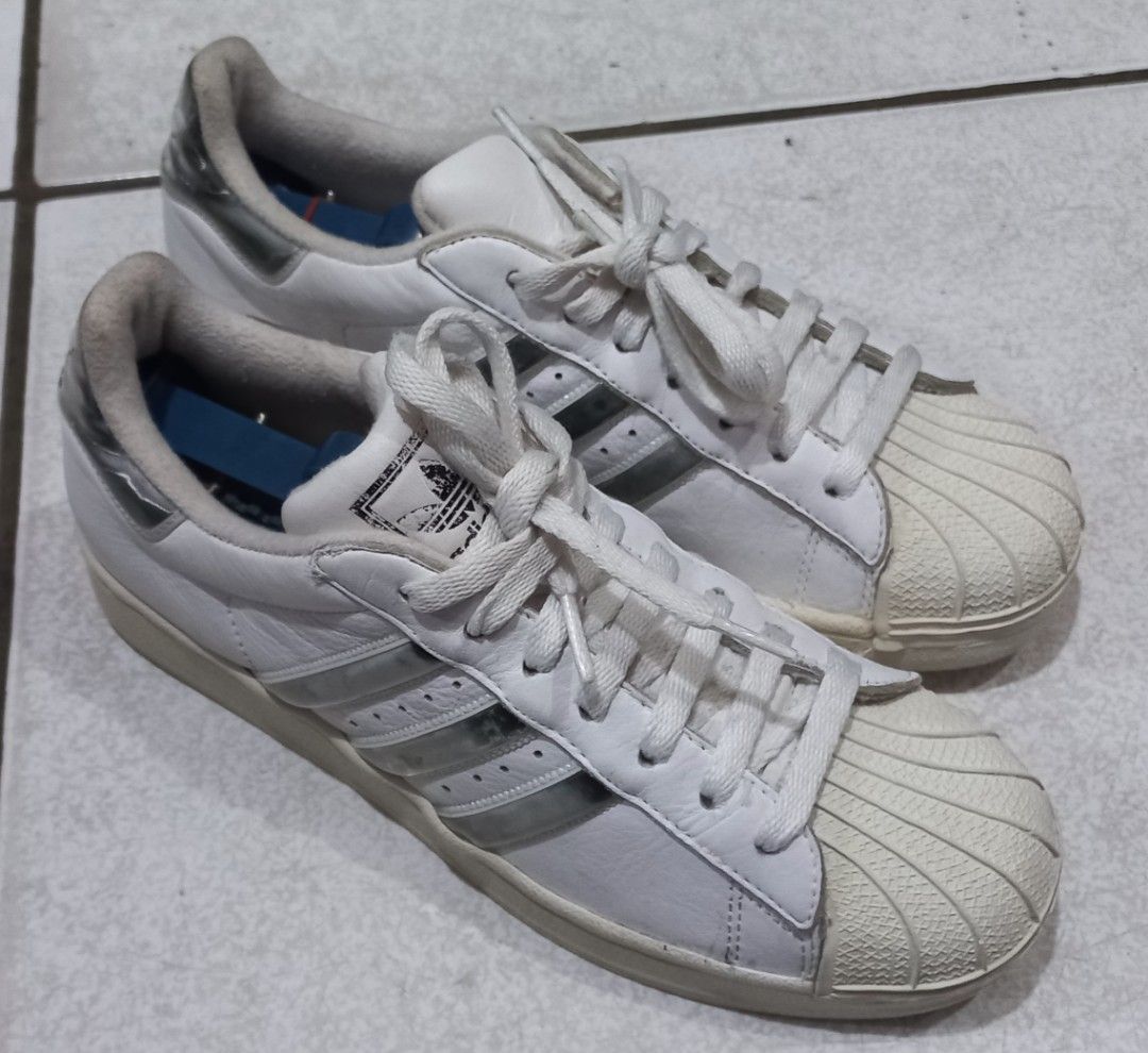 Sepatu adidas deals superstar hologram