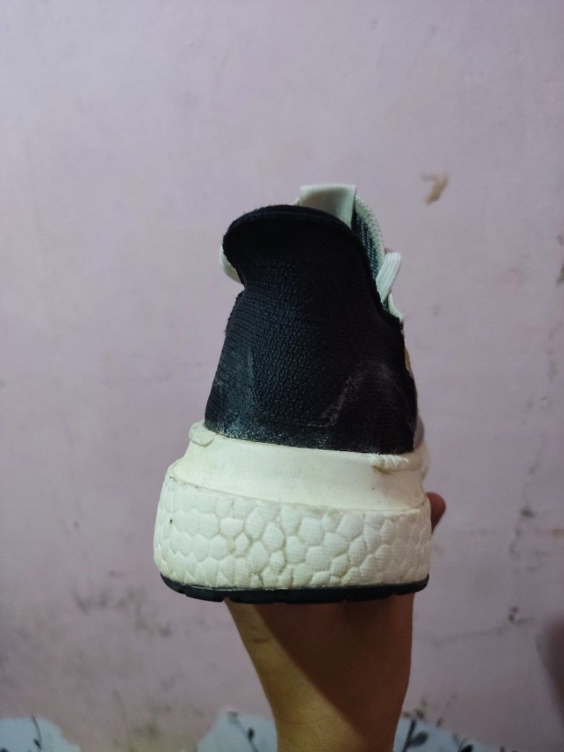 ADIDAS ULTRABOOST Men s Fashion Footwear Sneakers on Carousell