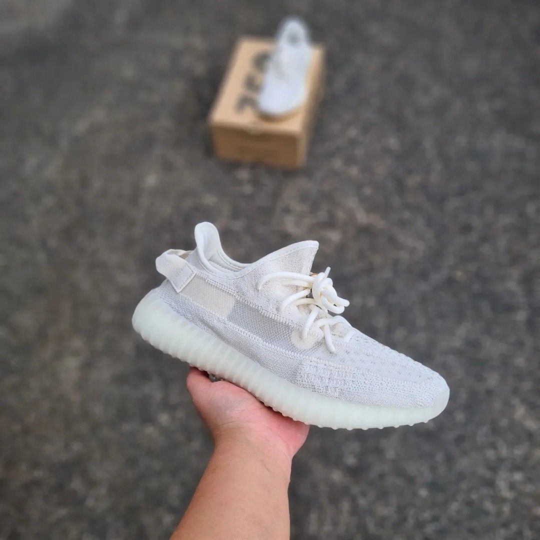 Snow white yeezy top