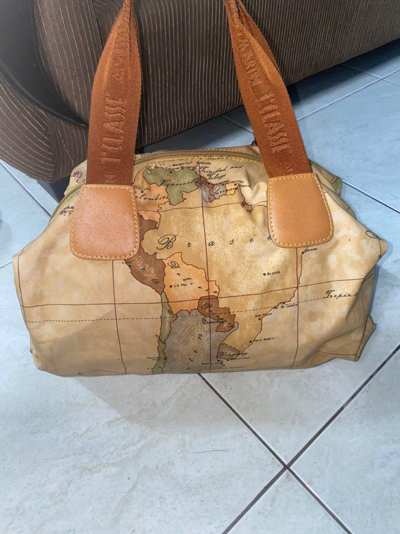 Alviero discount martini luggage