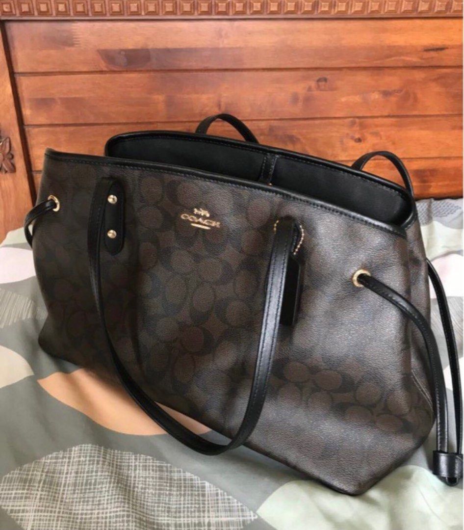 Coach drawstring carryall 2025 black