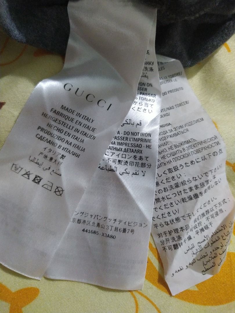 Authentic Gucci Classic tshirt (Category: Luxury Apparel) located in Banaue. Submitted by mineornext2019 (Listing ID 1258185376, Image 2). Description: .