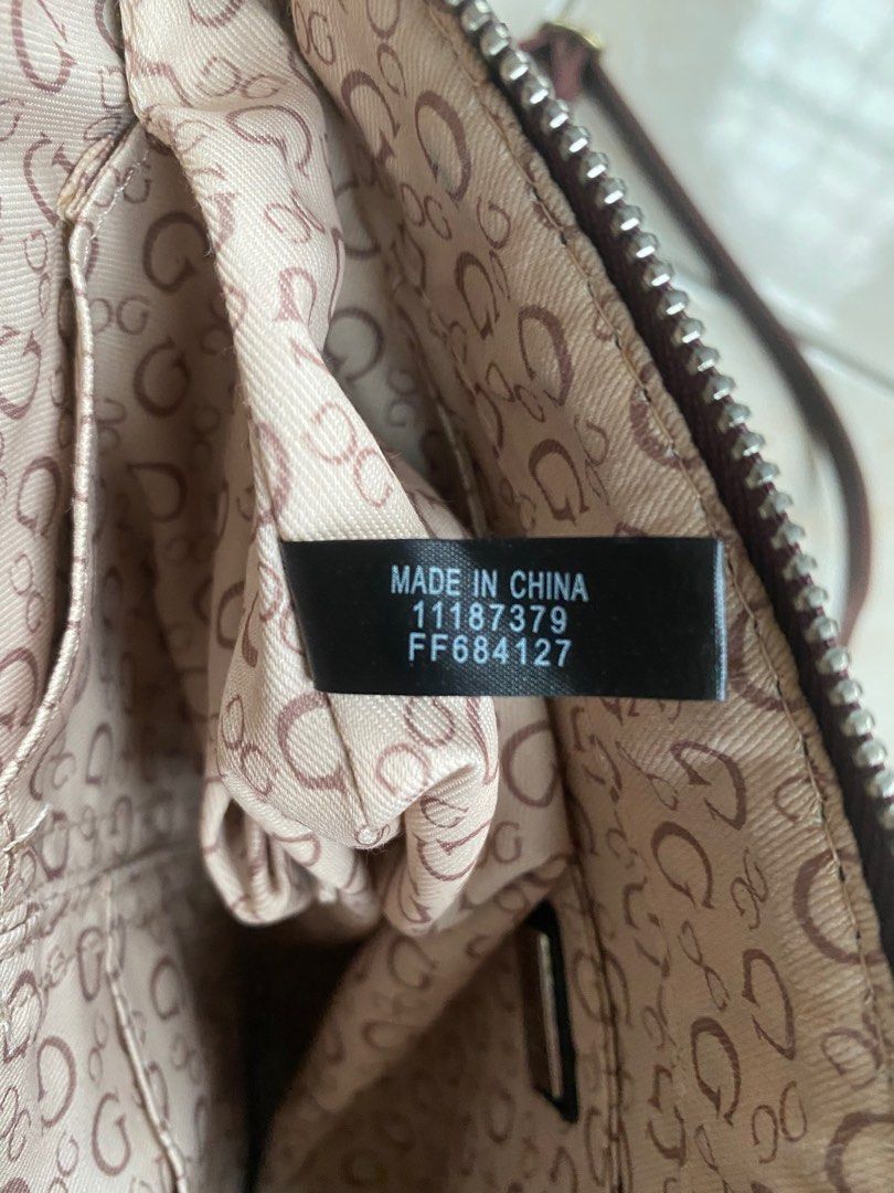 Authentic guess hand bag