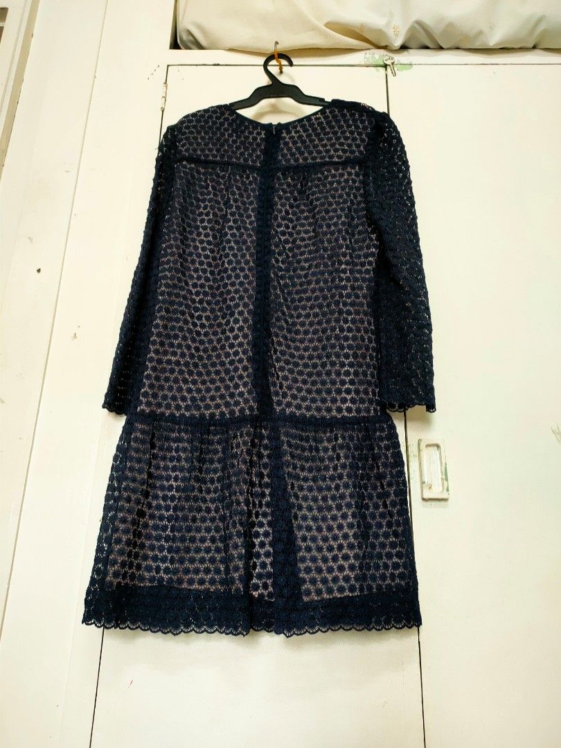 Authentic Red Valentino Navy Blue Embroidered Lace, Women's Fashion, Dresses & Sets, Dresses on Carousell Authentic Red Valentino Navy Blue Embroidered Lace, Women's Fashion, Dresses & Sets, Dresses on Carousell
