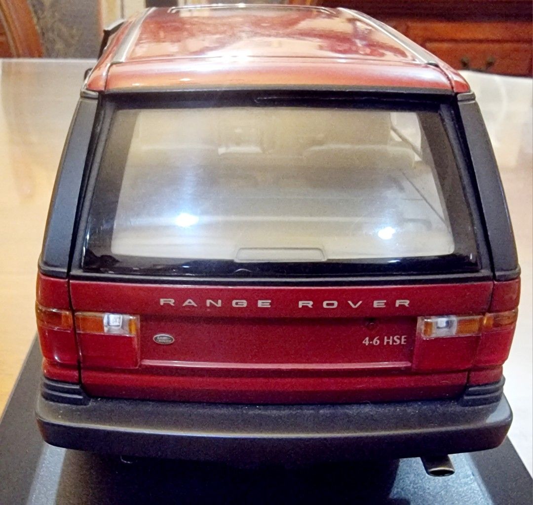 AutoArt Range Rover Mk2 (Category: Vehicle & Diecast Models) located in Manila. Submitted by do_888 (Listing ID 1258075356, Image 2). Description: Personal collection AutoArt 1:18 Range Rover P38/Mk2. No more box. With some broken parts like left rear door handle and right Wiper blade. Sold as. For inquiries, you may message at 09188918006..