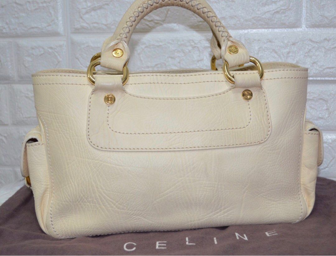 Auyhentic Celine (Category: Luxury Bags & Wallets) located in Manila. Submitted by chloe_luxuries (Listing ID 1258159999, Image 2). Description: Guaranteed original celine hand bag Still in very good condition with minor sign of usage Comes with dustbag Pm for more details.