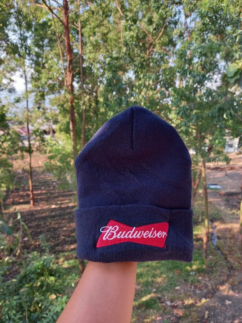 Budweiser beanie store