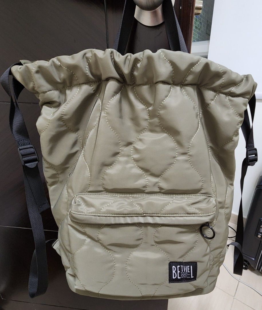 BETHEL Drawstring Backpack, 女裝, 手袋及銀包, 背囊- Carousell