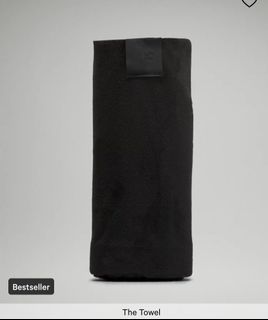 BNWT Lululemon The Towel Classic Black