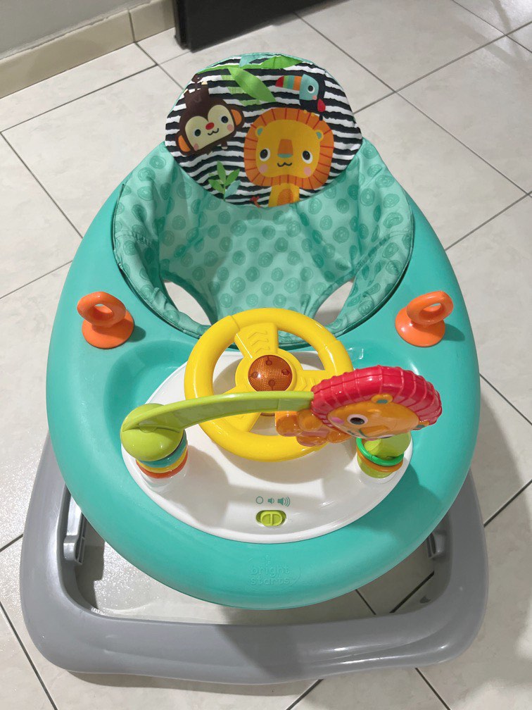 When to best sale start baby walker