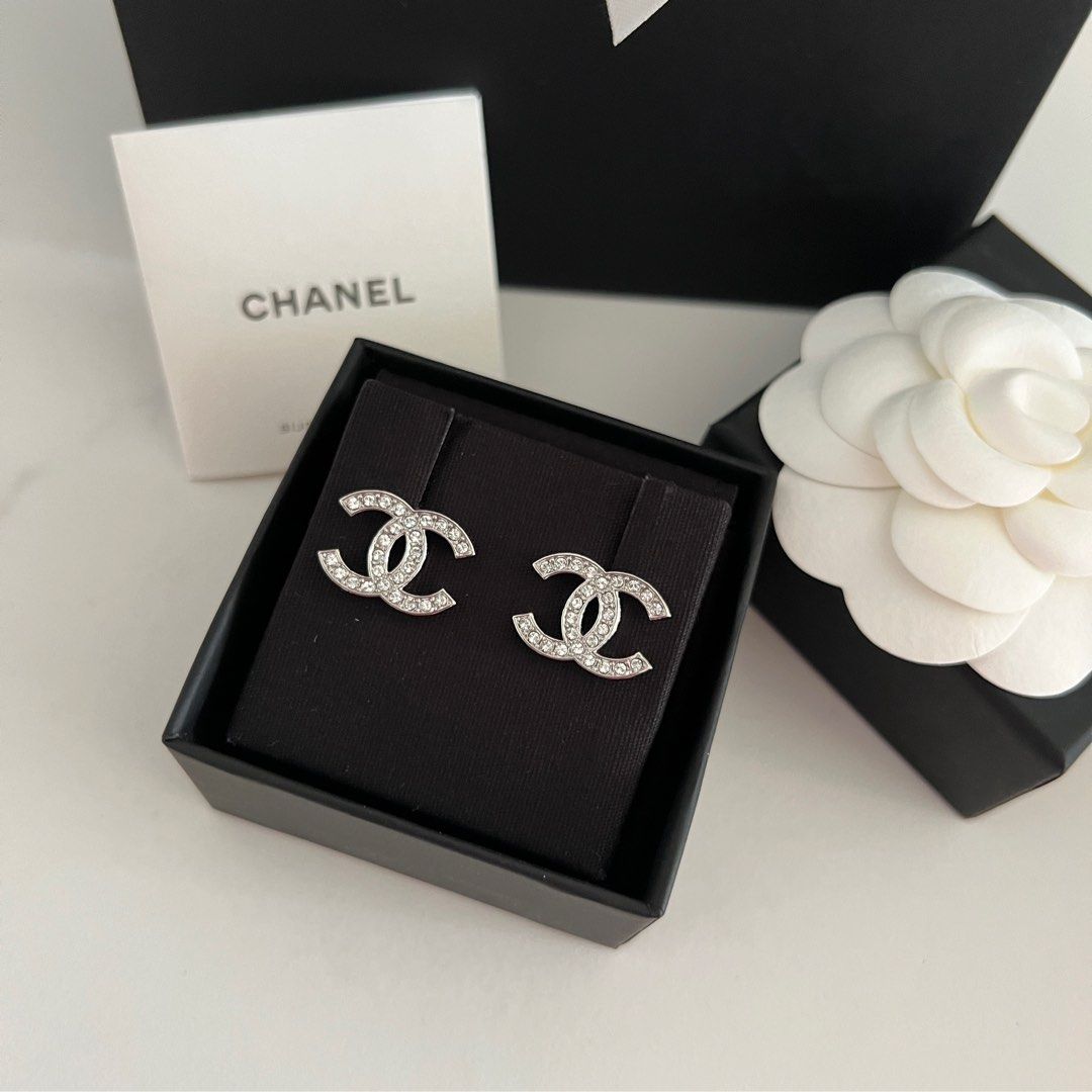 Chanel 23K Earrings Women s Fashion Jewelry Organisers Earrings on Carousell