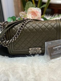Chanel Le Boy Old Medium in green rhw