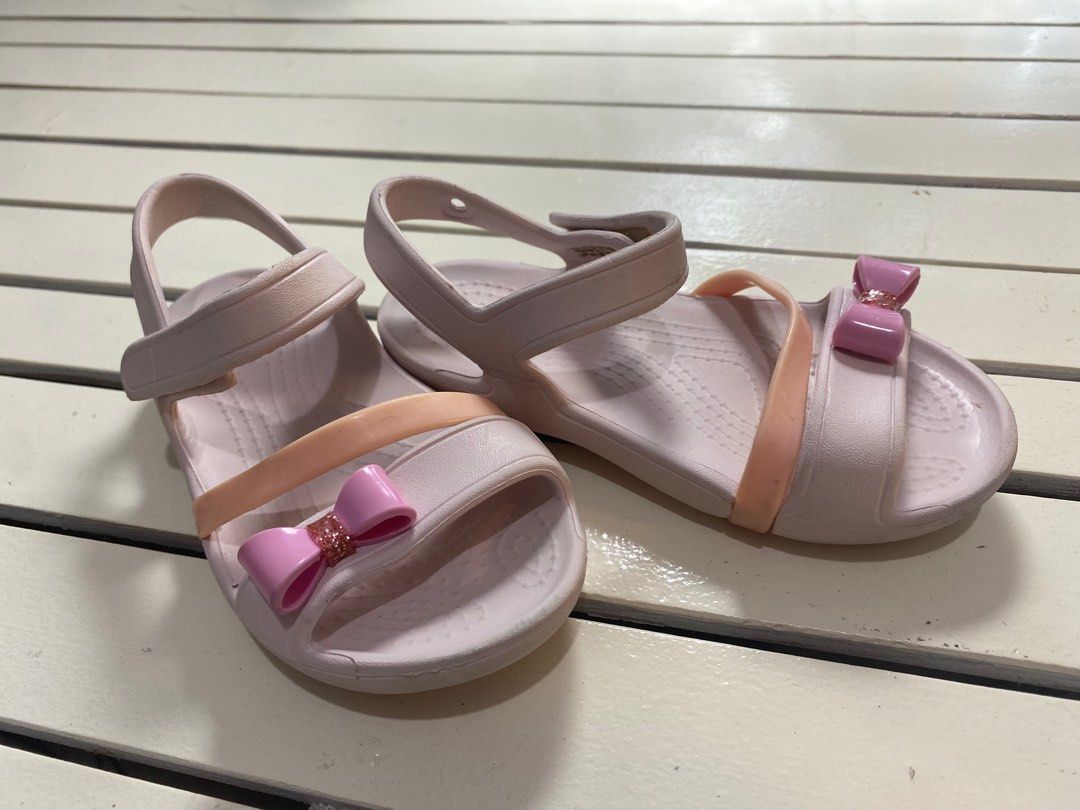 Kids crocs sales lina charm sandal
