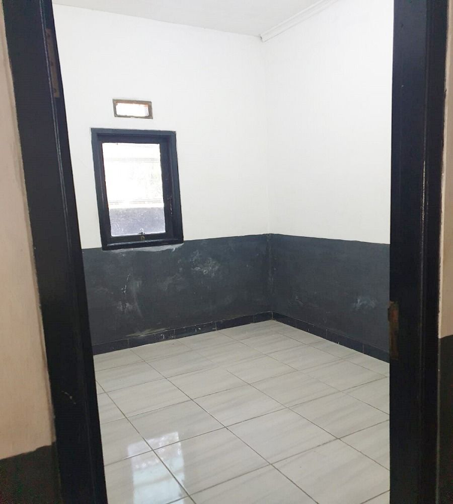 dijual_rumah_kontrakan_4_pintu_1696322505_5d6af72d_progressive