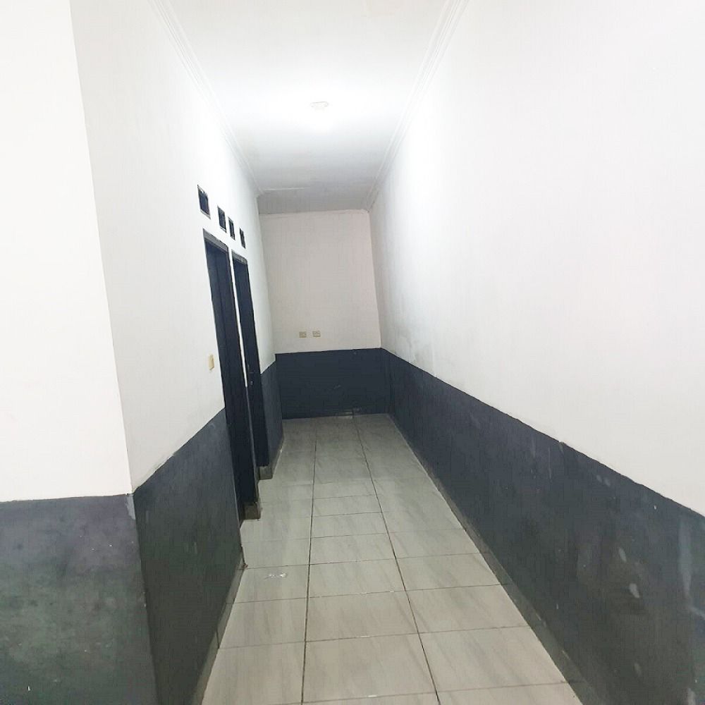 dijual_rumah_kontrakan_4_pintu_1696322505_d229c532_progressive