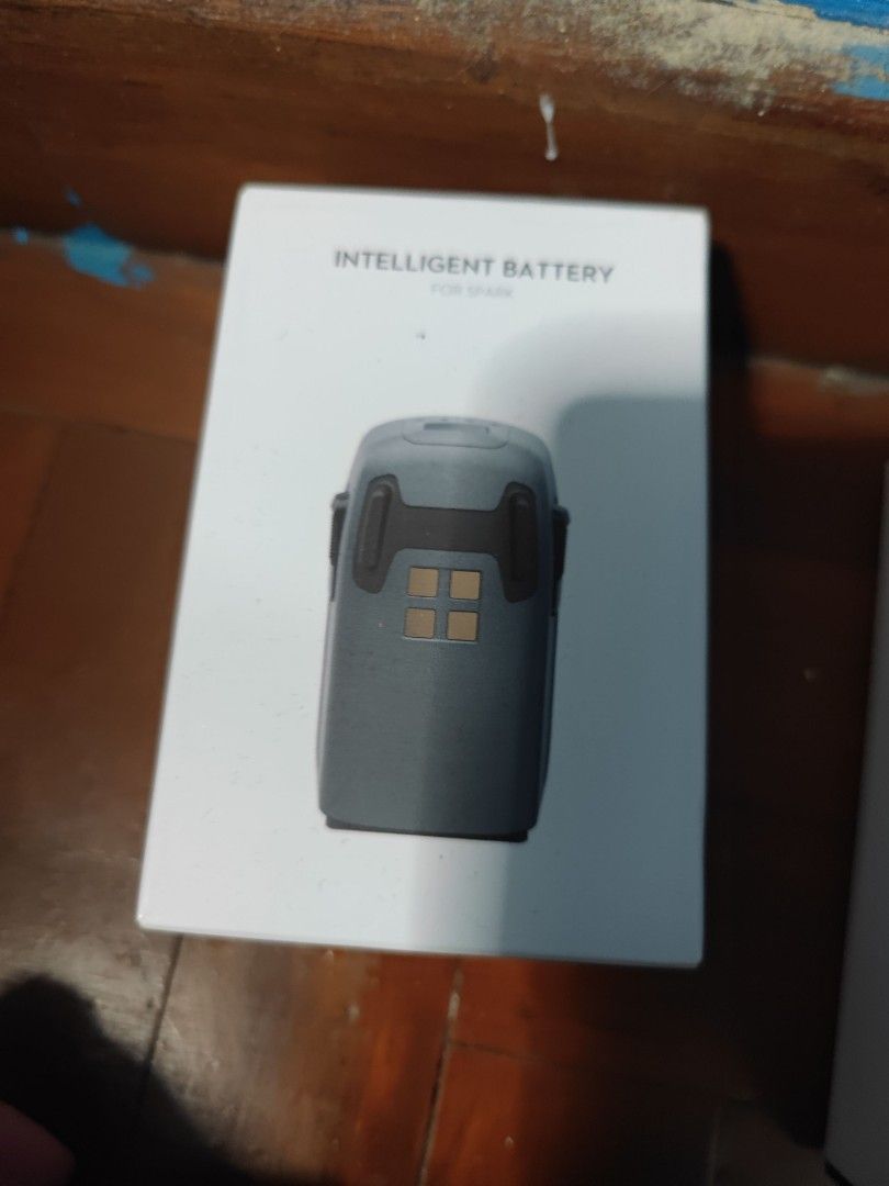 DJI Spark battery, Photography, Drones on Carousell