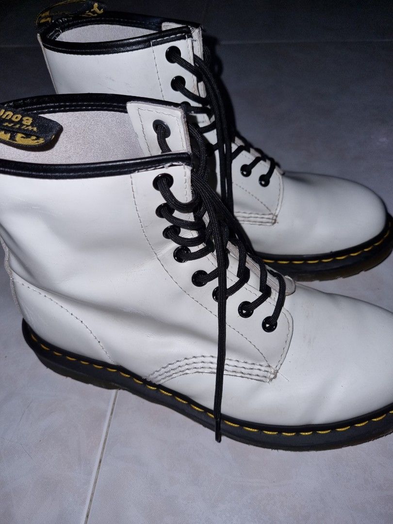 Dr martens hot sale funan