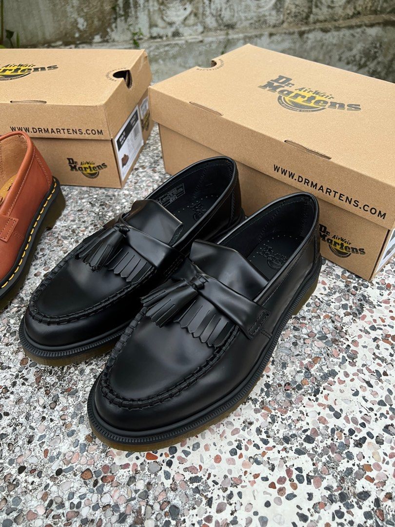 Adrian Smooth Leather Tassel Loafers in Black