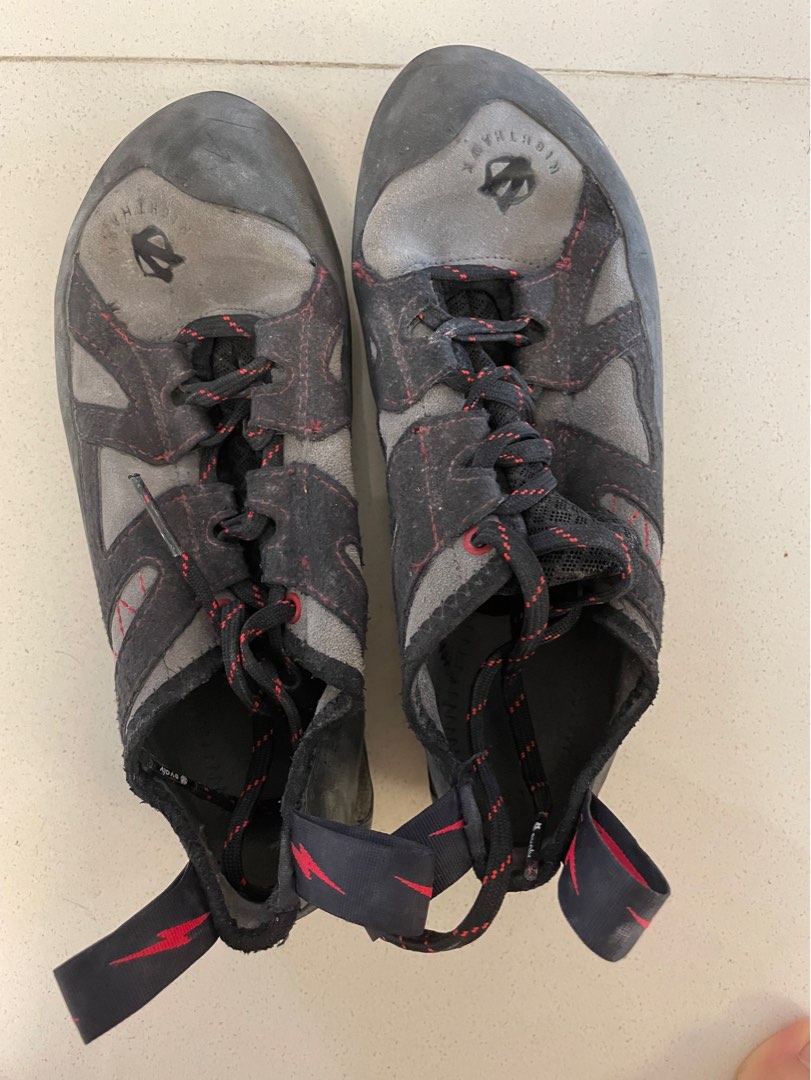 Nighthawk climbing shoes top