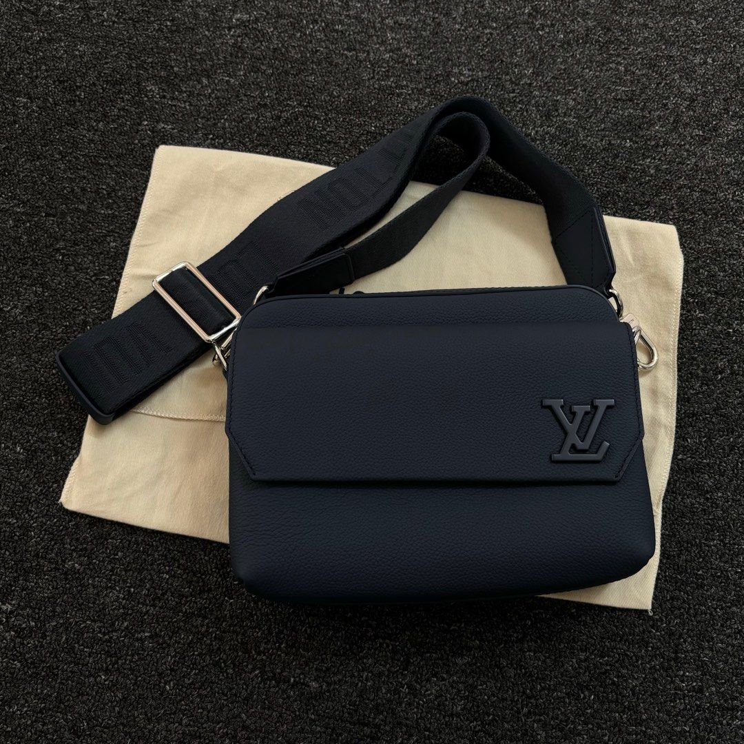 Fastline Messenger Bag - Luxury LV Aerogram Black
